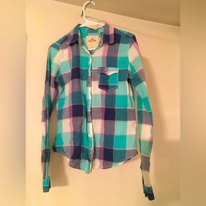 Hollister Women’s plaid button up